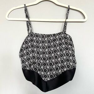 Japna Floral Tie Back Bandana Crop Top | Black & White | Size: L | Women